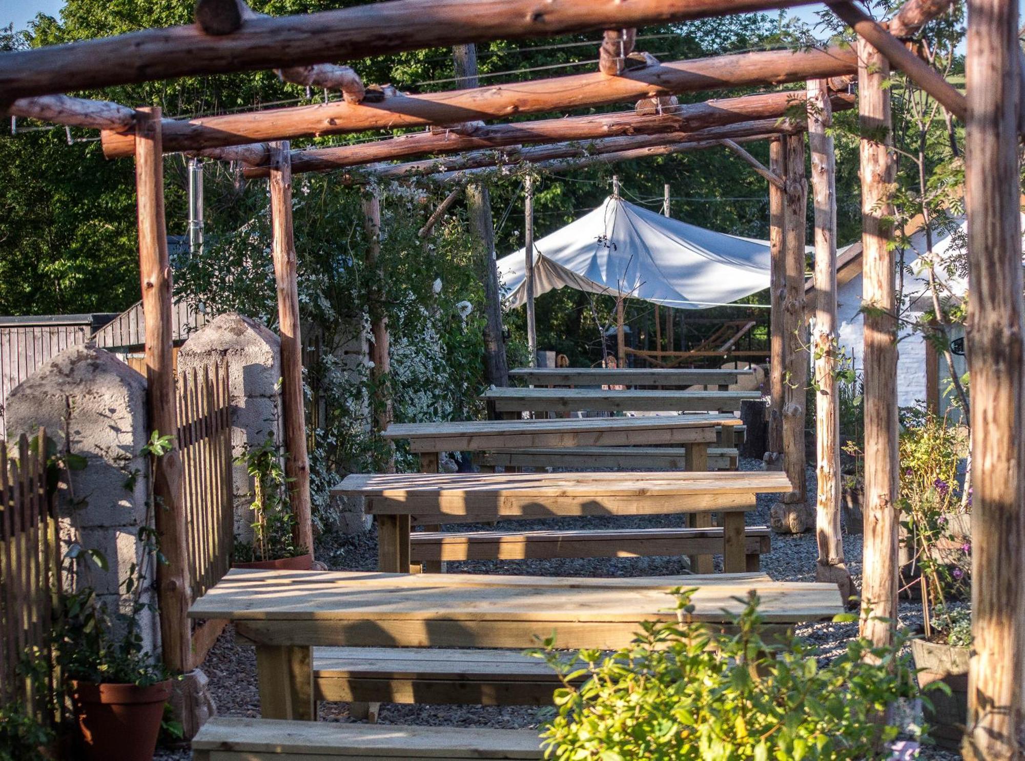 Ceridwen Glamping, Double Decker Bus And Yurts Hotel Llandysul Ngoại thất bức ảnh